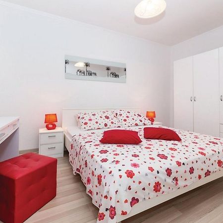 Mediterranean Stylish Villa With Pool In Kastel Stari คาชเตลา ภายนอก รูปภาพ
