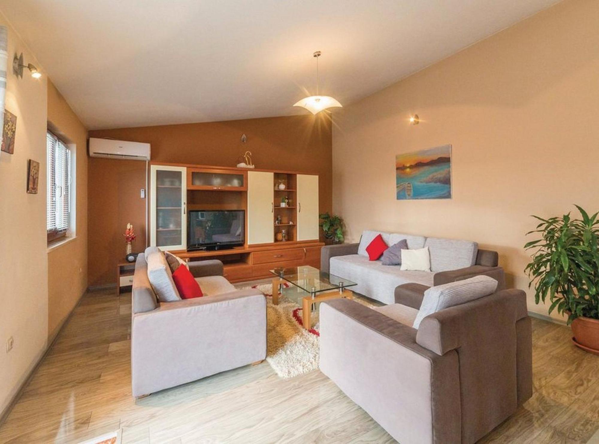 Mediterranean Stylish Villa With Pool In Kastel Stari คาชเตลา ภายนอก รูปภาพ